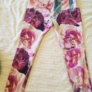 Calia Carrie Underwood Leggings